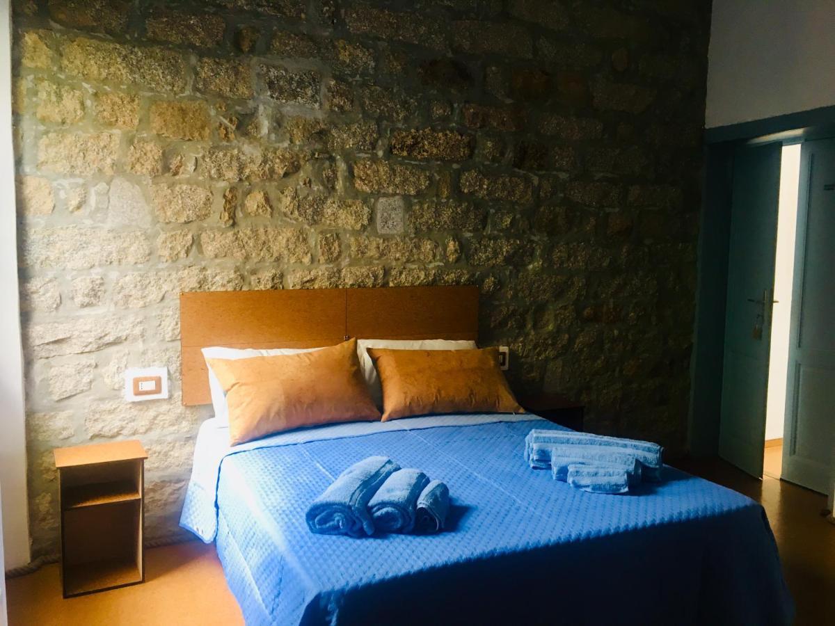 La Vecchia Posta B&B Calangianus Εξωτερικό φωτογραφία